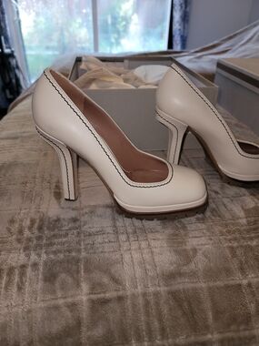 Marni Cream Scalloped Trim Platform Pumps